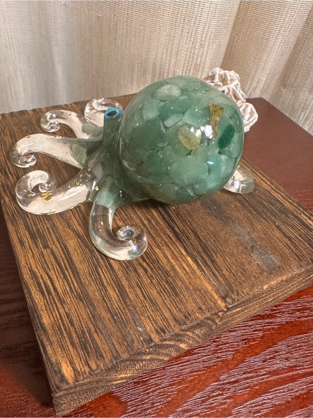 Resin and Green Aventurine Crystal Chips Octopus Figure - Picture 6 of 11